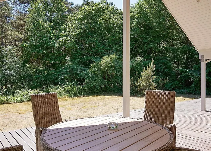 Luxury Retreat - By Traum Vester Somarken